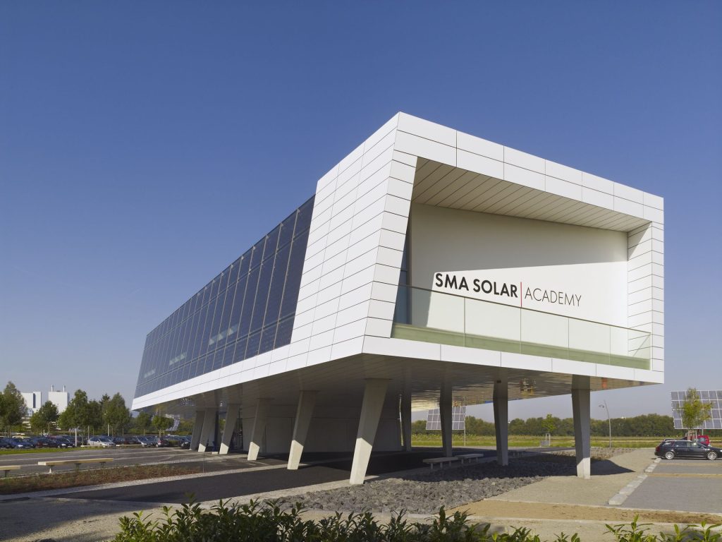 World's First Off Grid Solar at the Günther Cramer Solar Academy